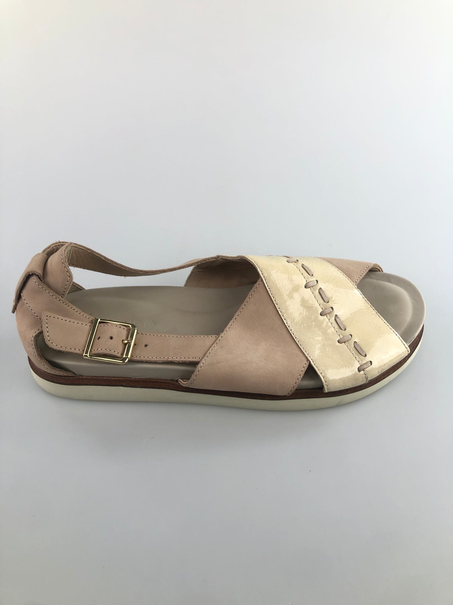 Sandalia Crema Saydo