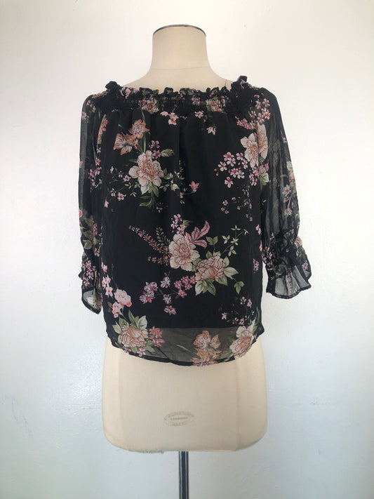 Blusa Negro de Flores Lily Whiti