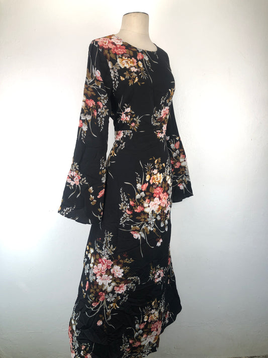 Vestido Negro de Floral Variangis