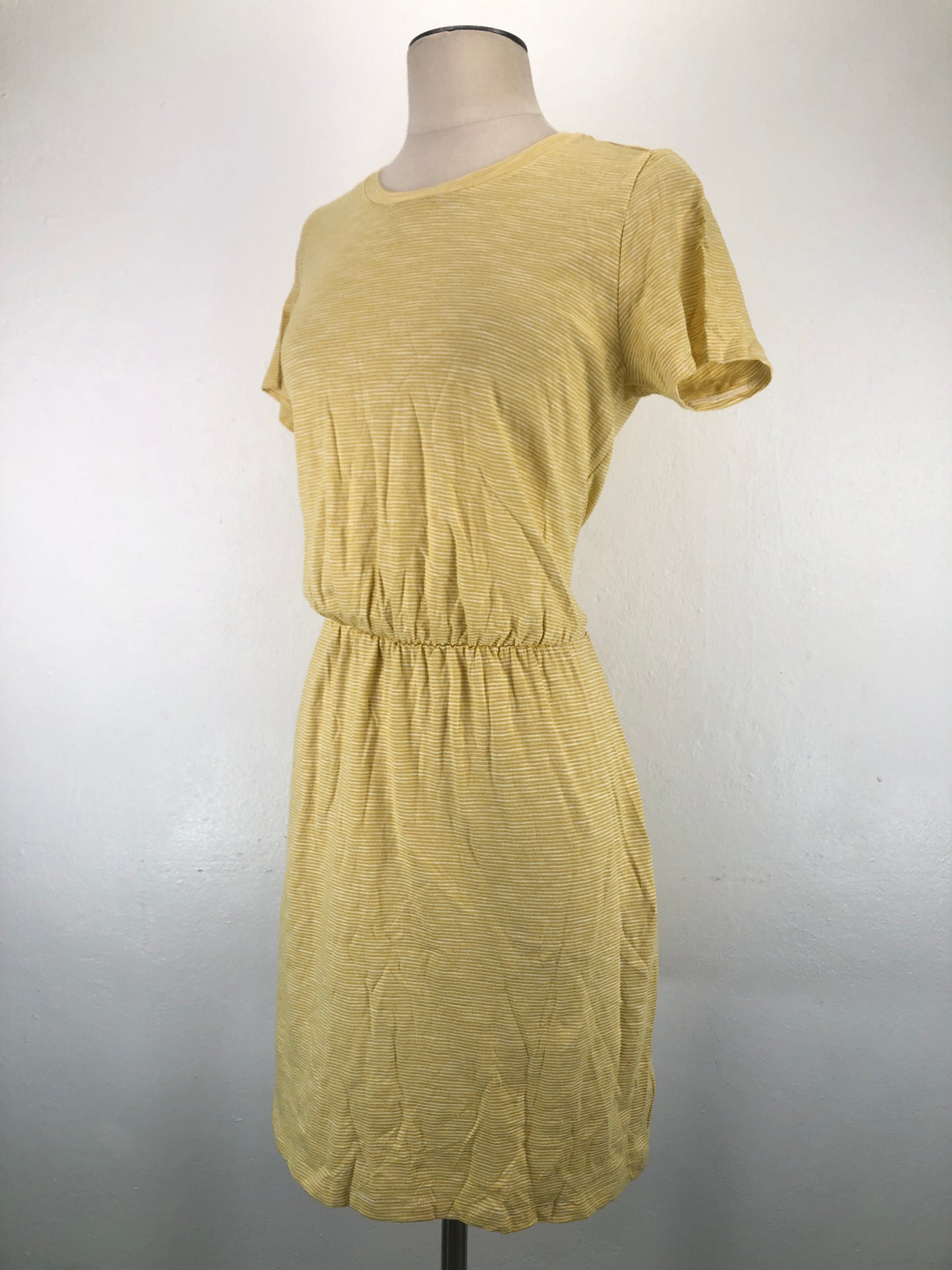 Vestido Amarillo de Rayas Old Navy