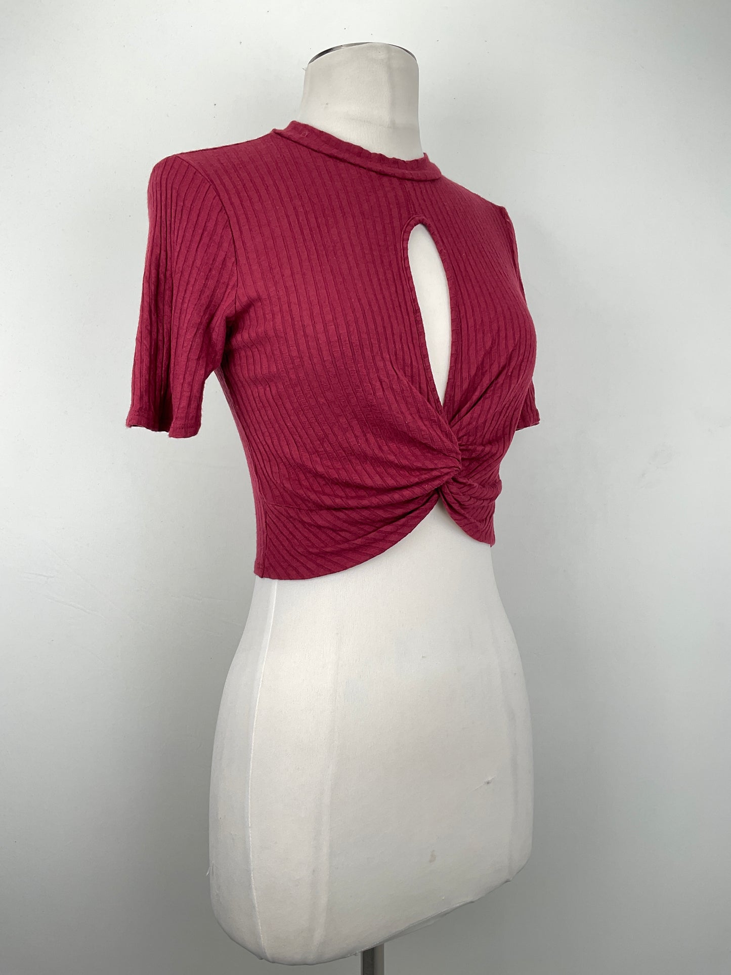 Blusa Rojo vino de Rayas Fashion Nova