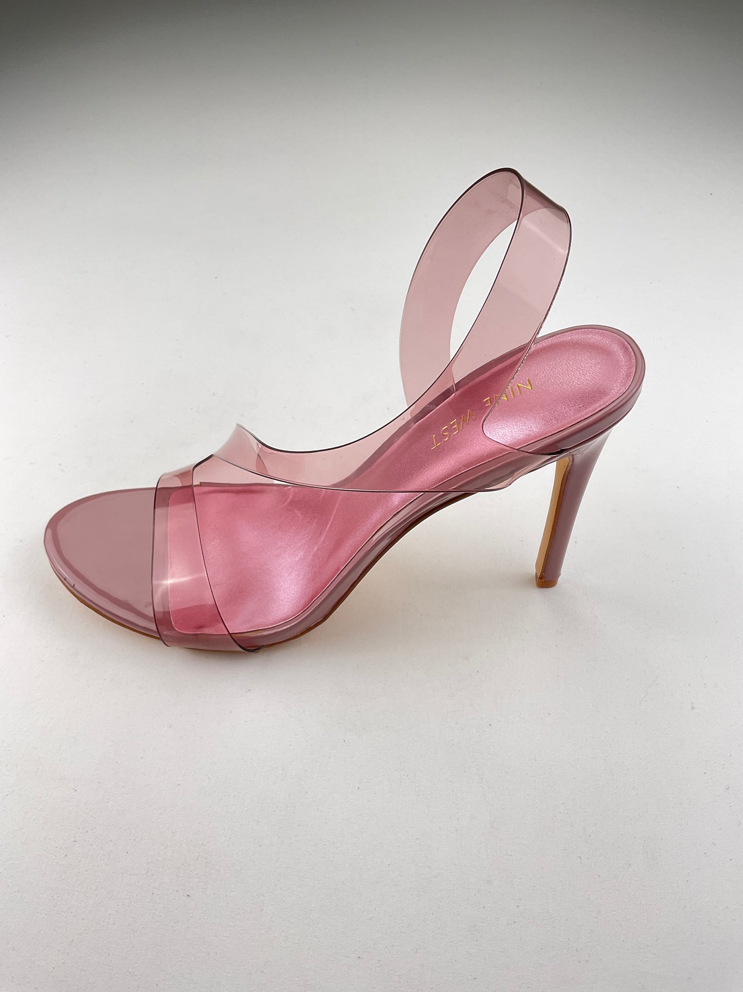 Zapatilla Transparente de Tacón Nine West