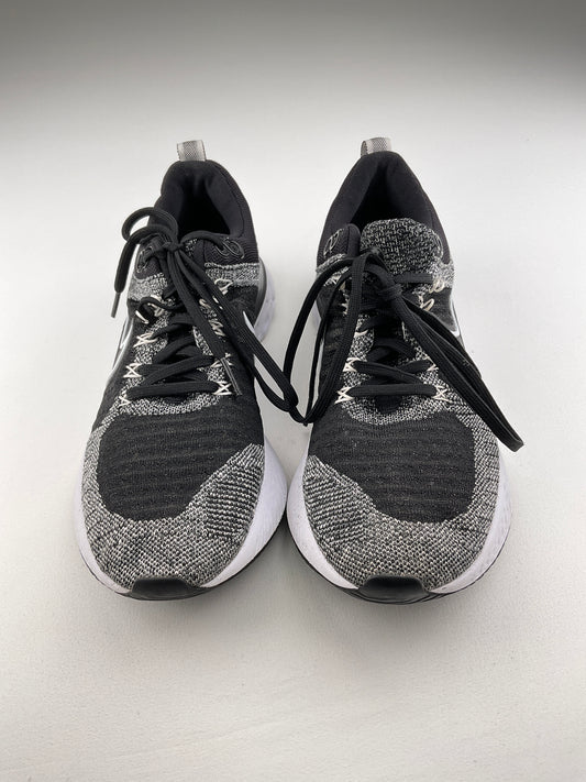 Tenis Gris Deportivo Nike