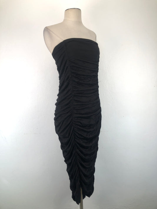 Vestido Negro Forever 21