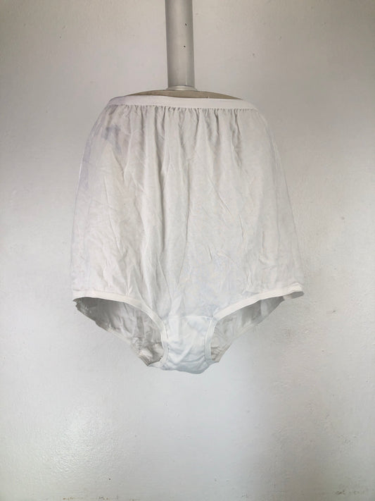 Panti Blanco Cotillion