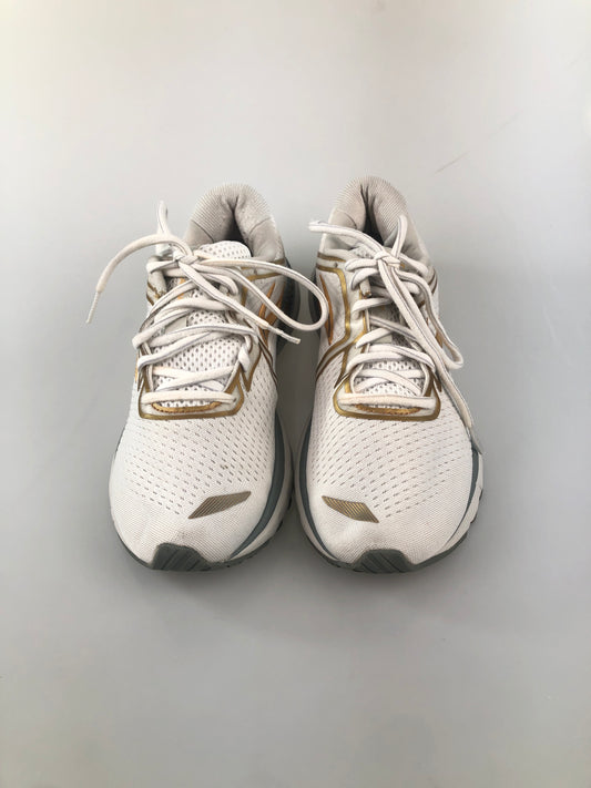 Tenis Crema Deportivo Brooks