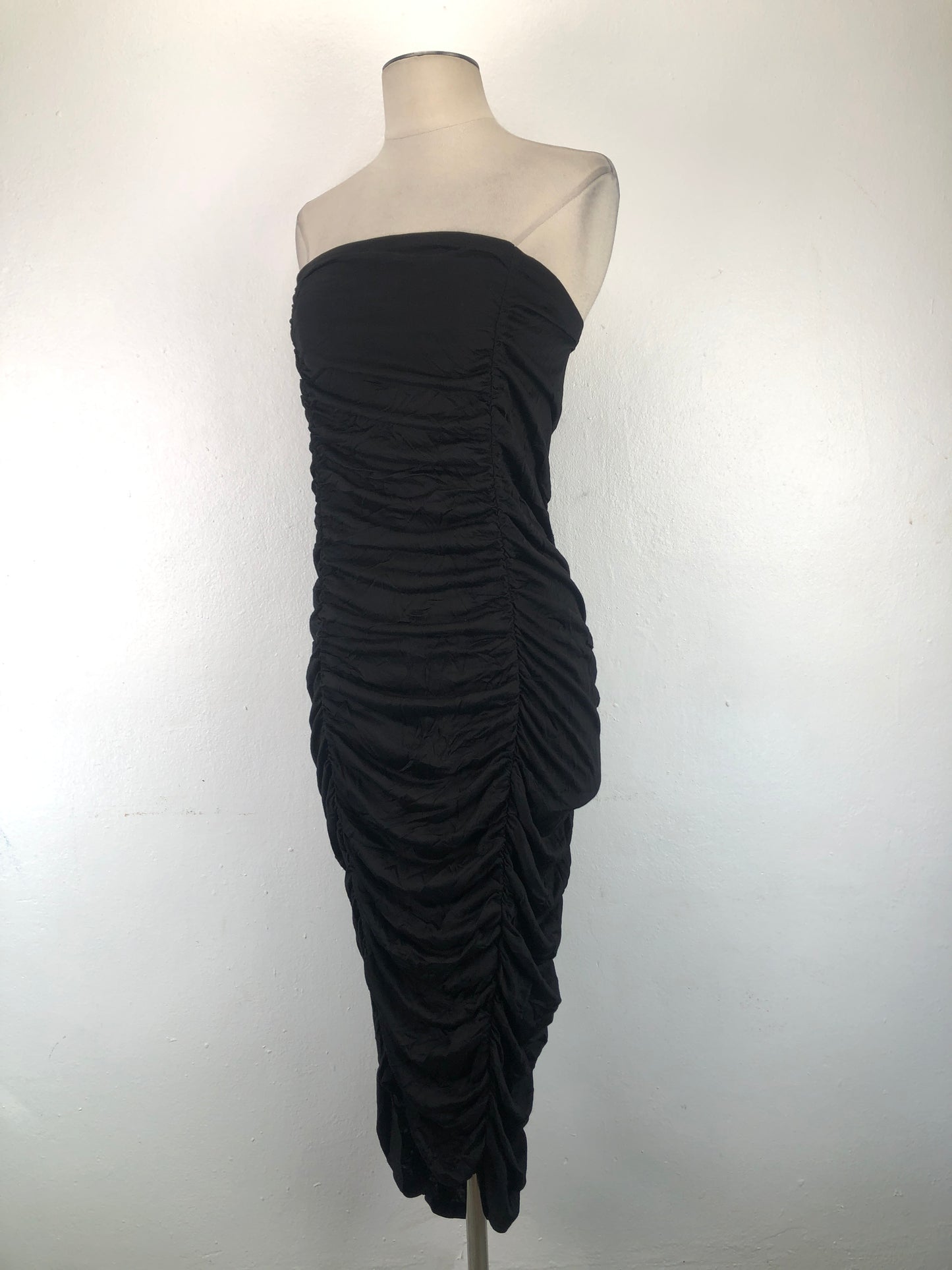 Vestido Negro Forever 21