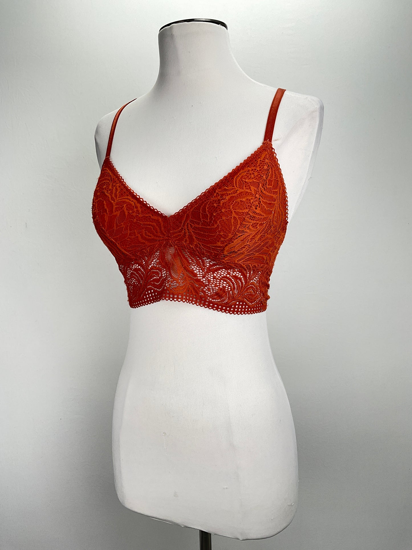Blusa Marron Floral Auden