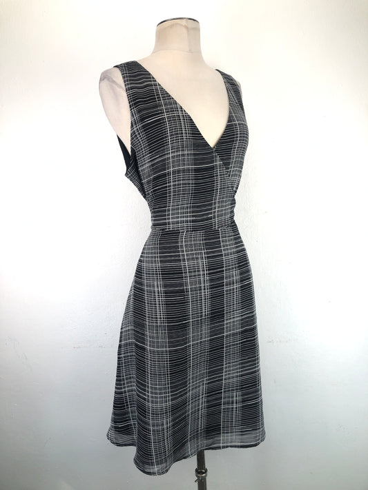 Vestido Negro de Cuadro New Day