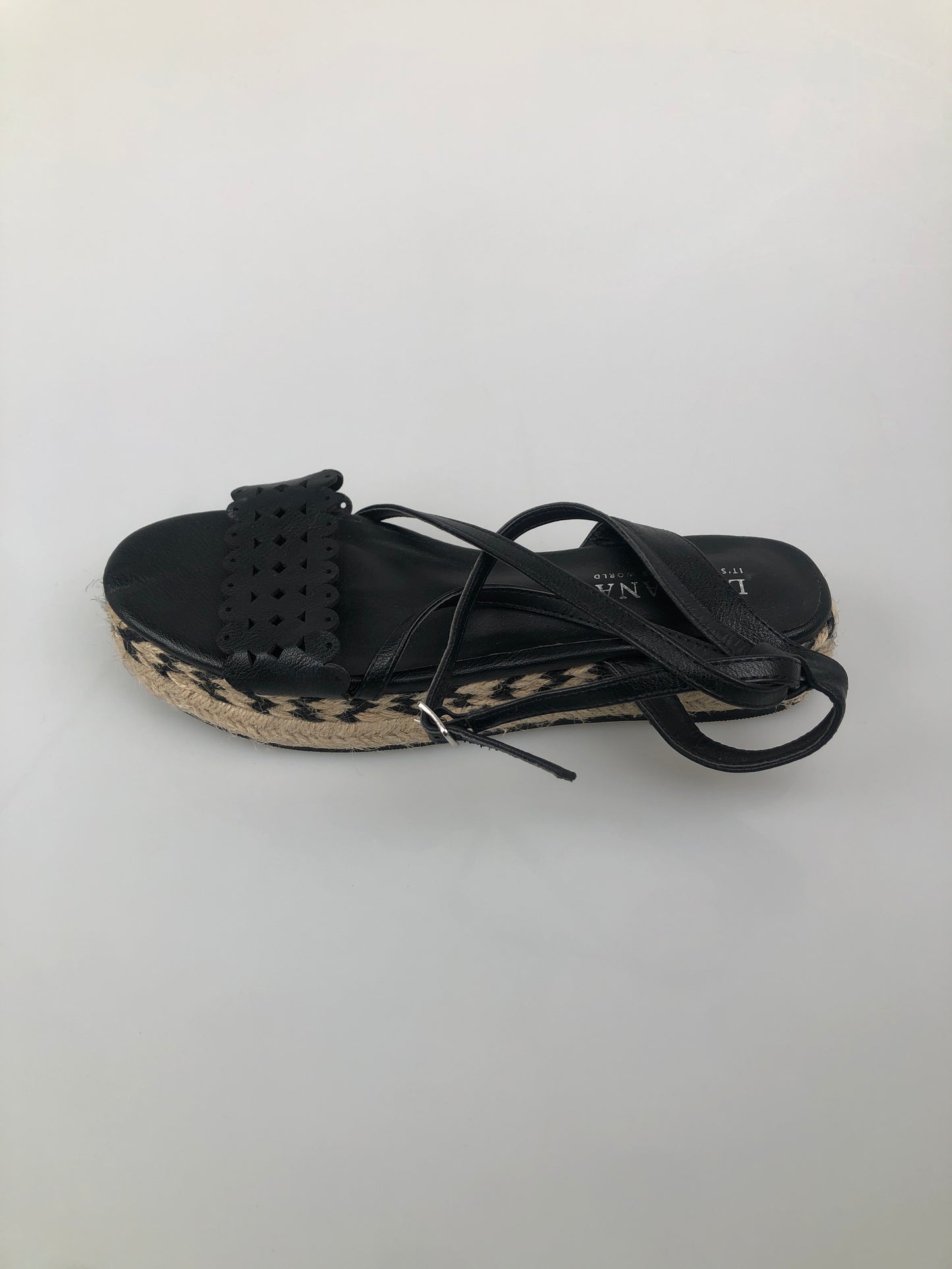 Zapatilla Negro Lascana
