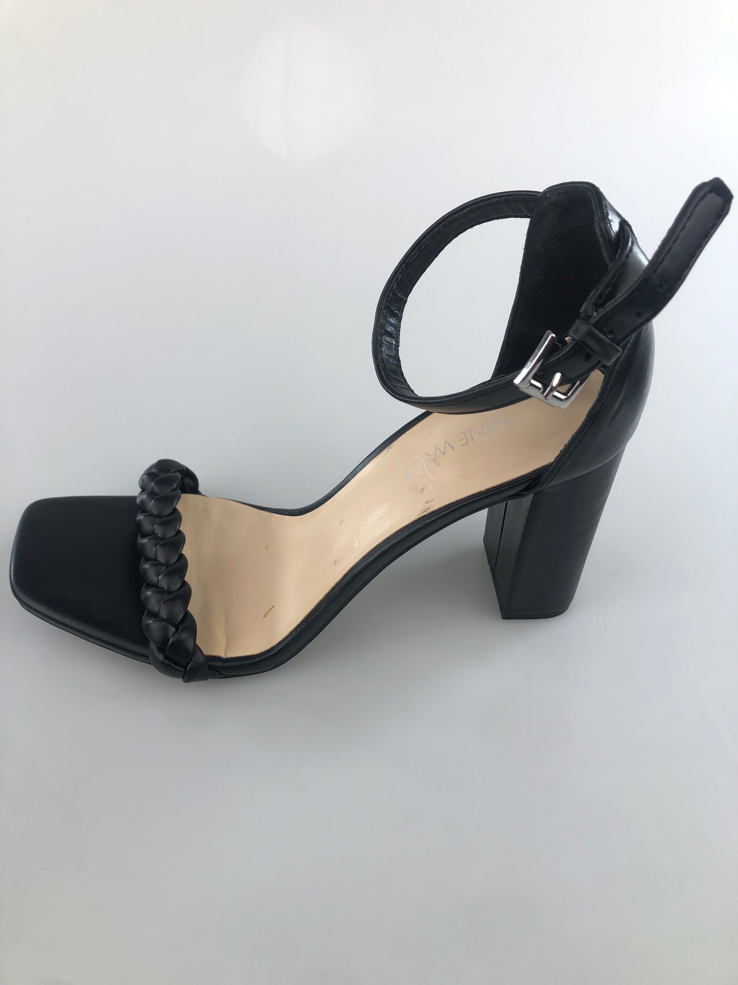 Zapatilla Negro Nine West