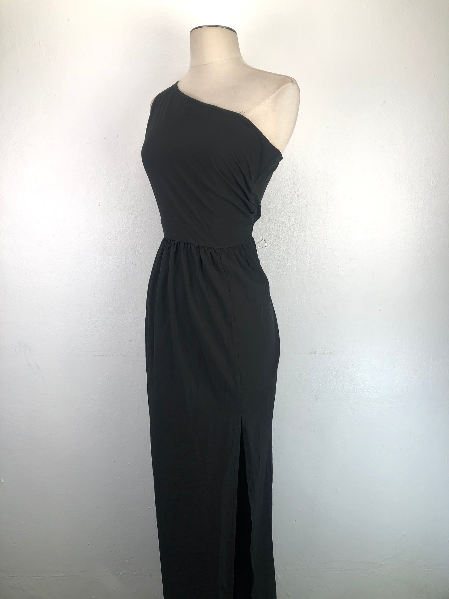 Vestido negro Variangis
