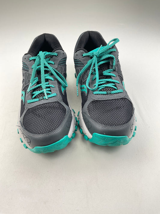 Tenis gris Saucony