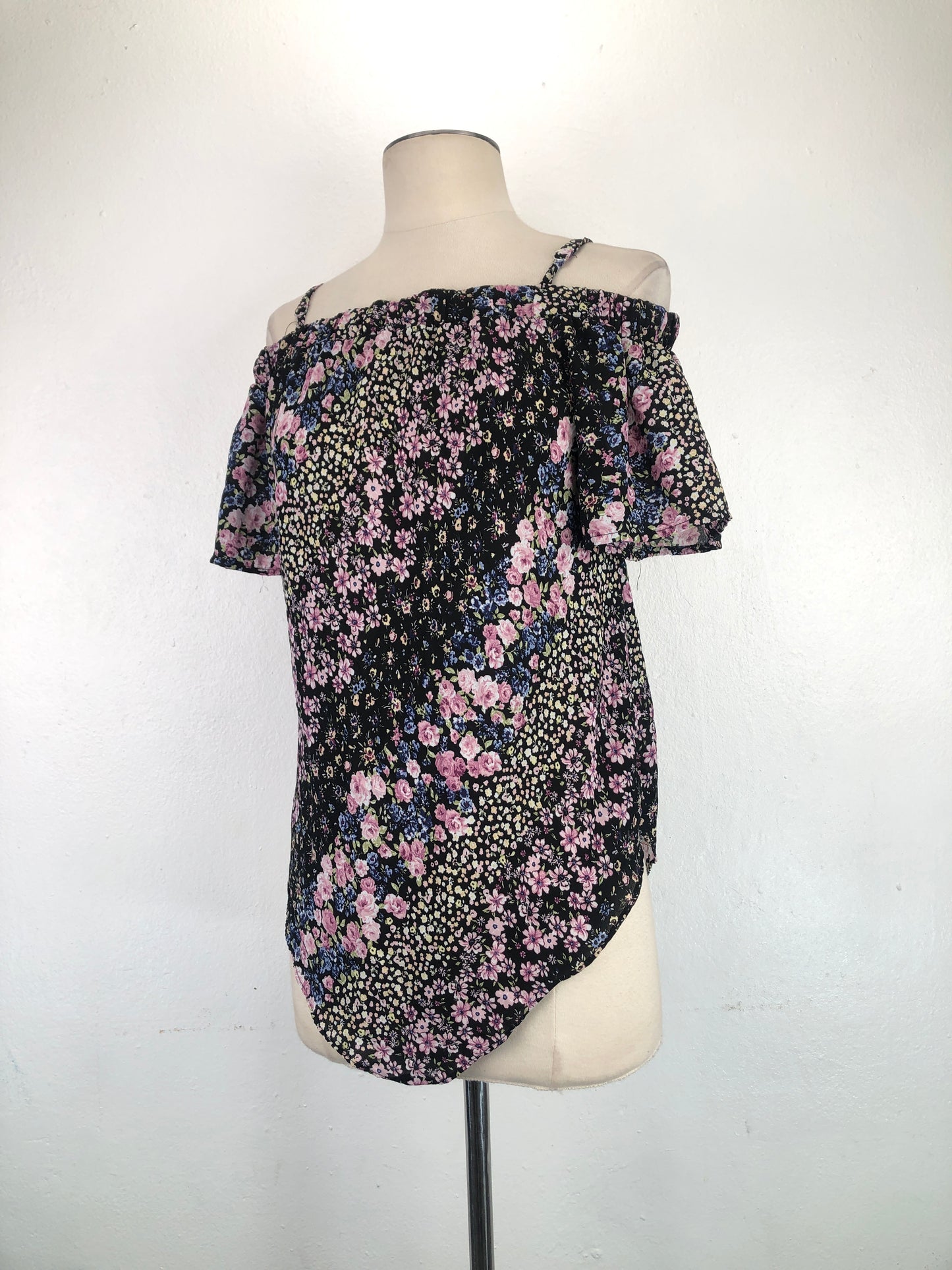 Blusa Negro De Flores Ln