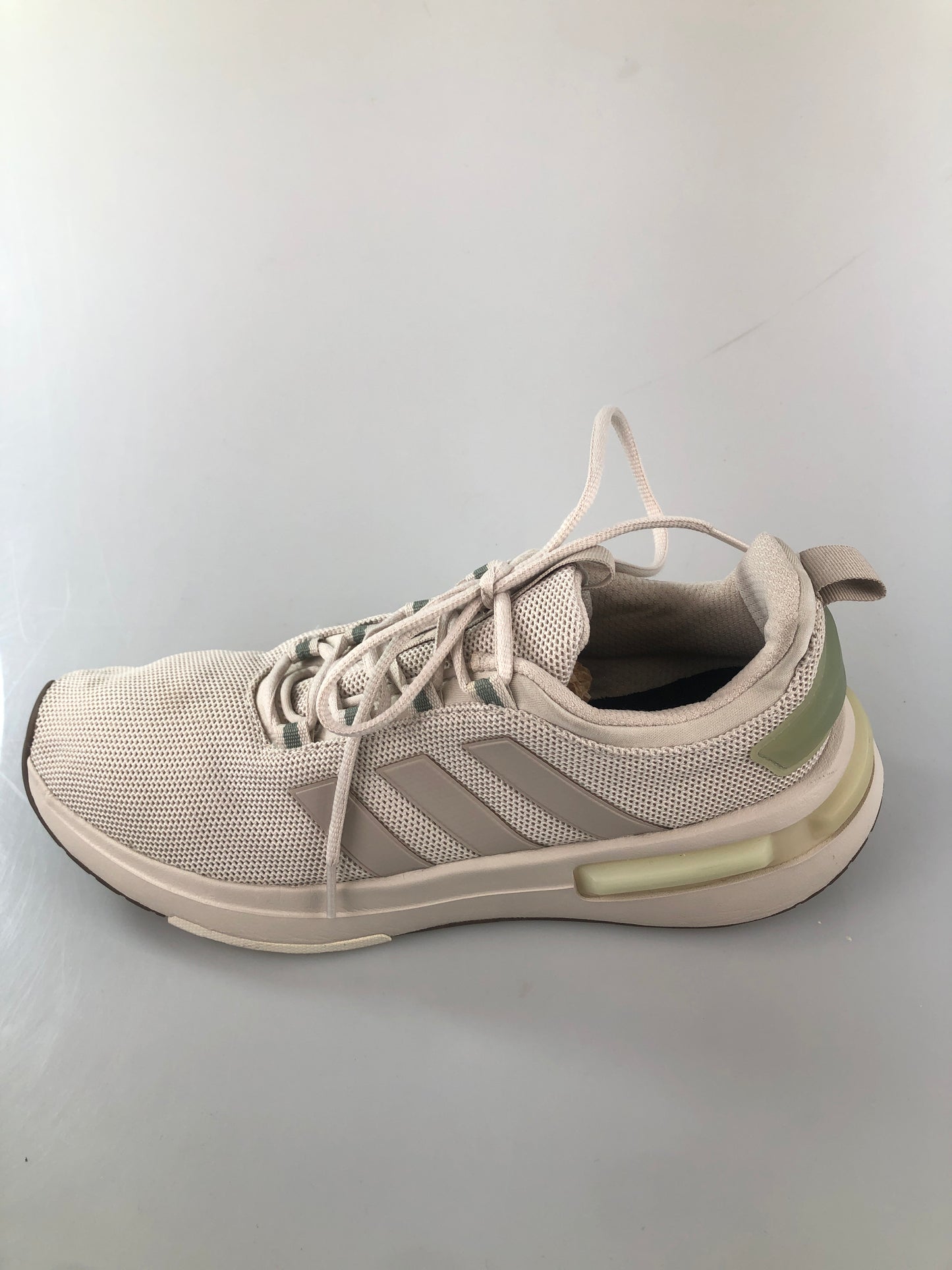 Tenis Crema Deportivo Adidas