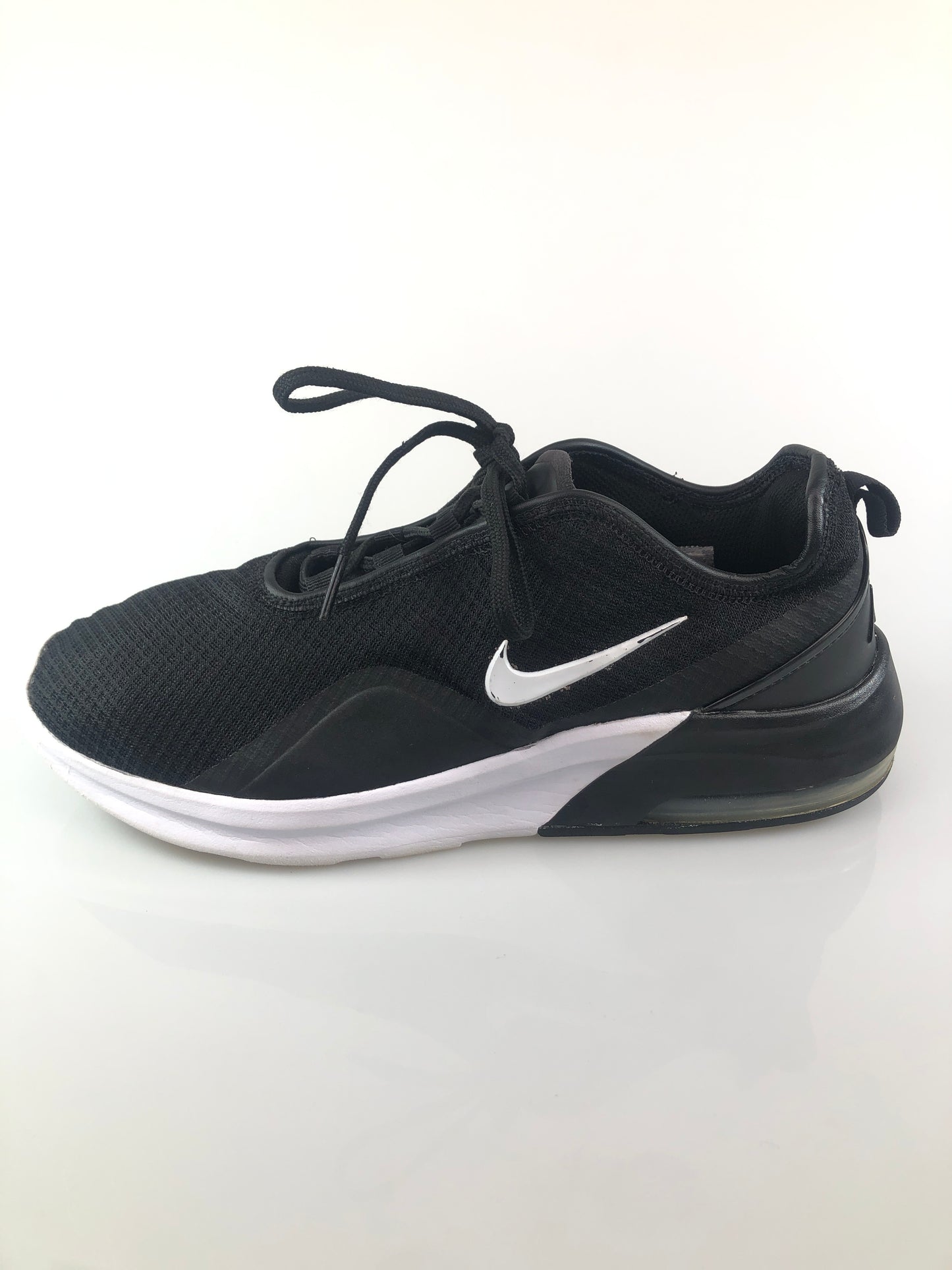 Tenis Negro Nike Aire
