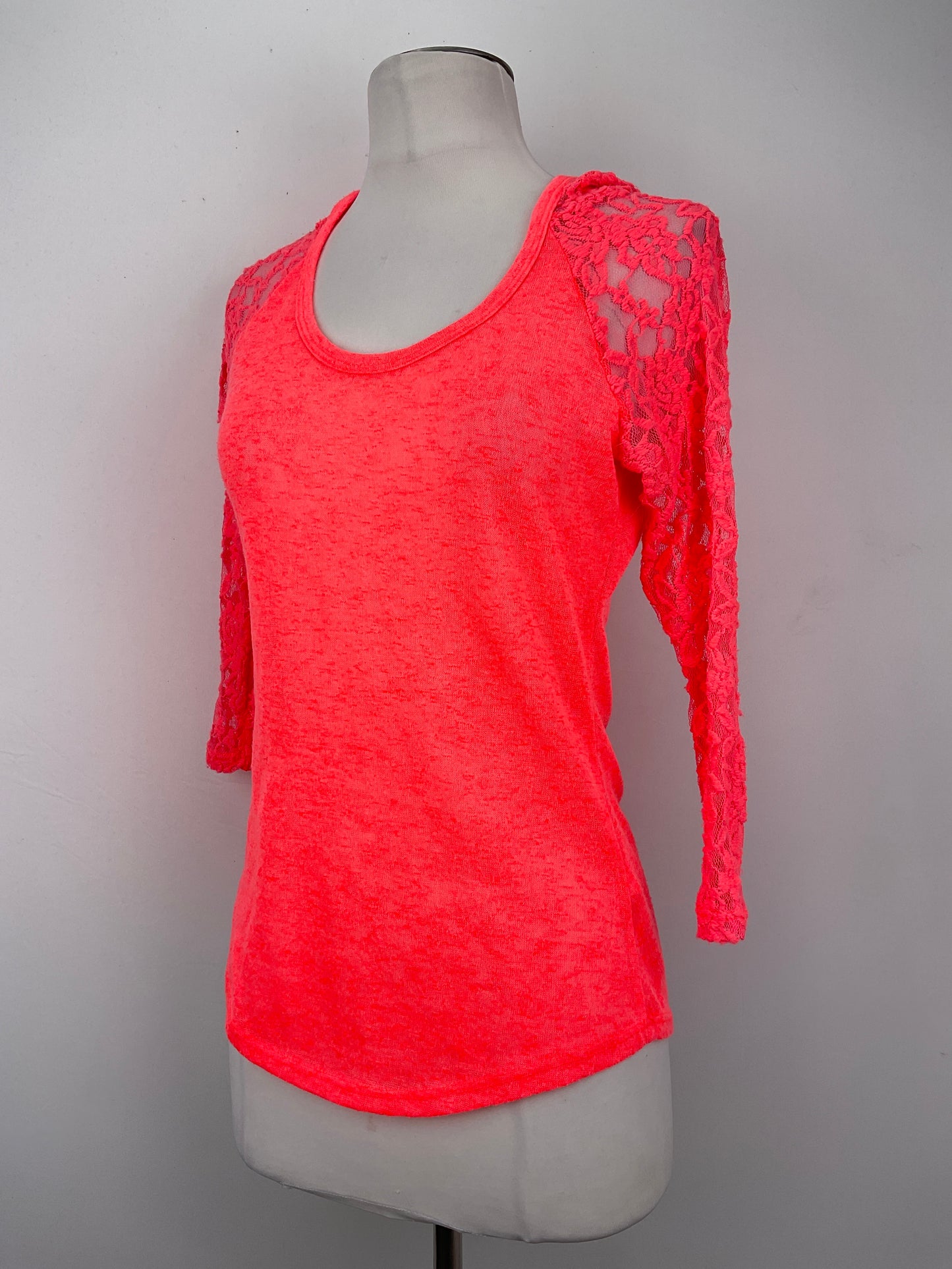 Blusa Naranja Decoded