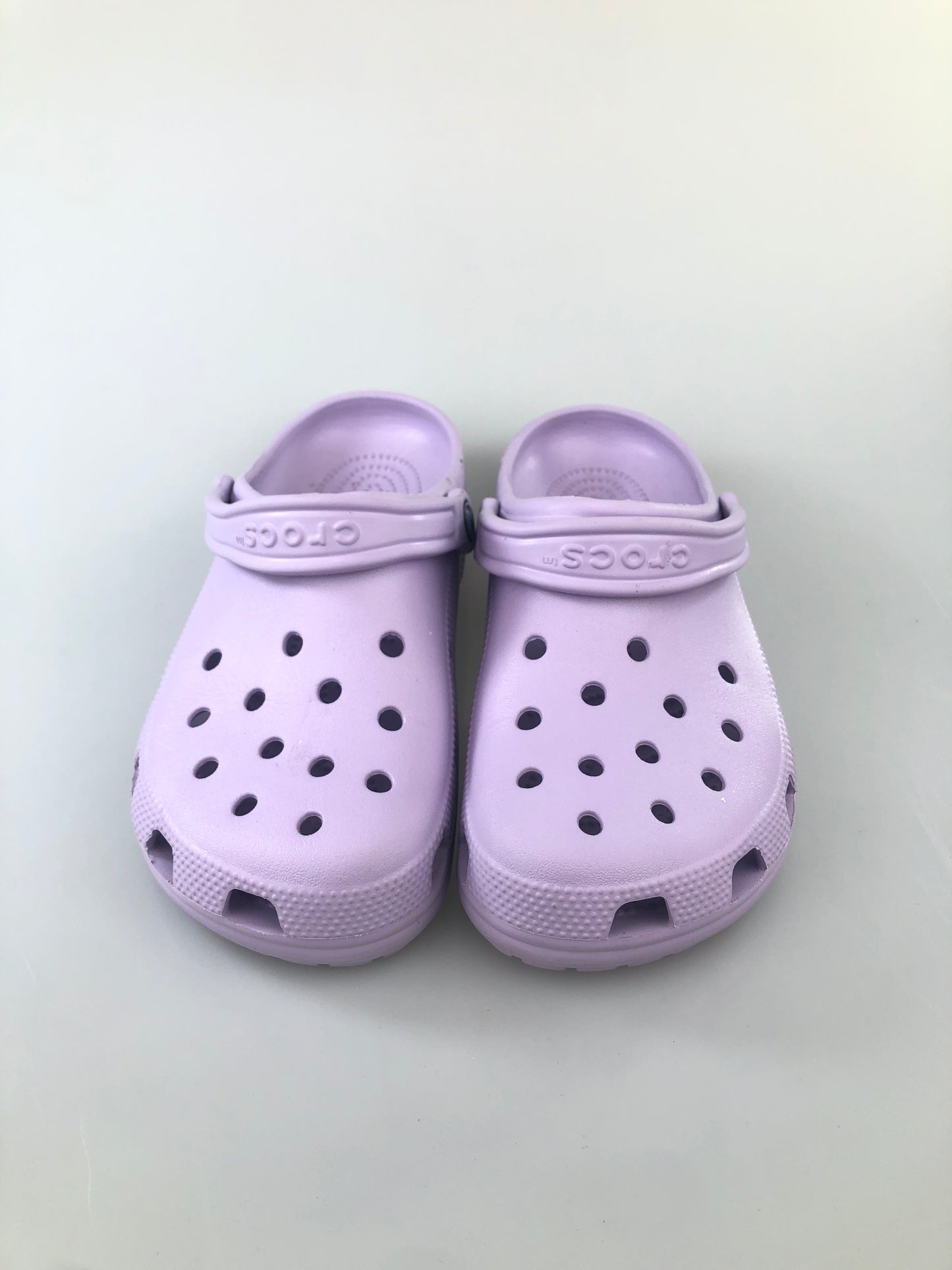 Sandalia Morado Crocs