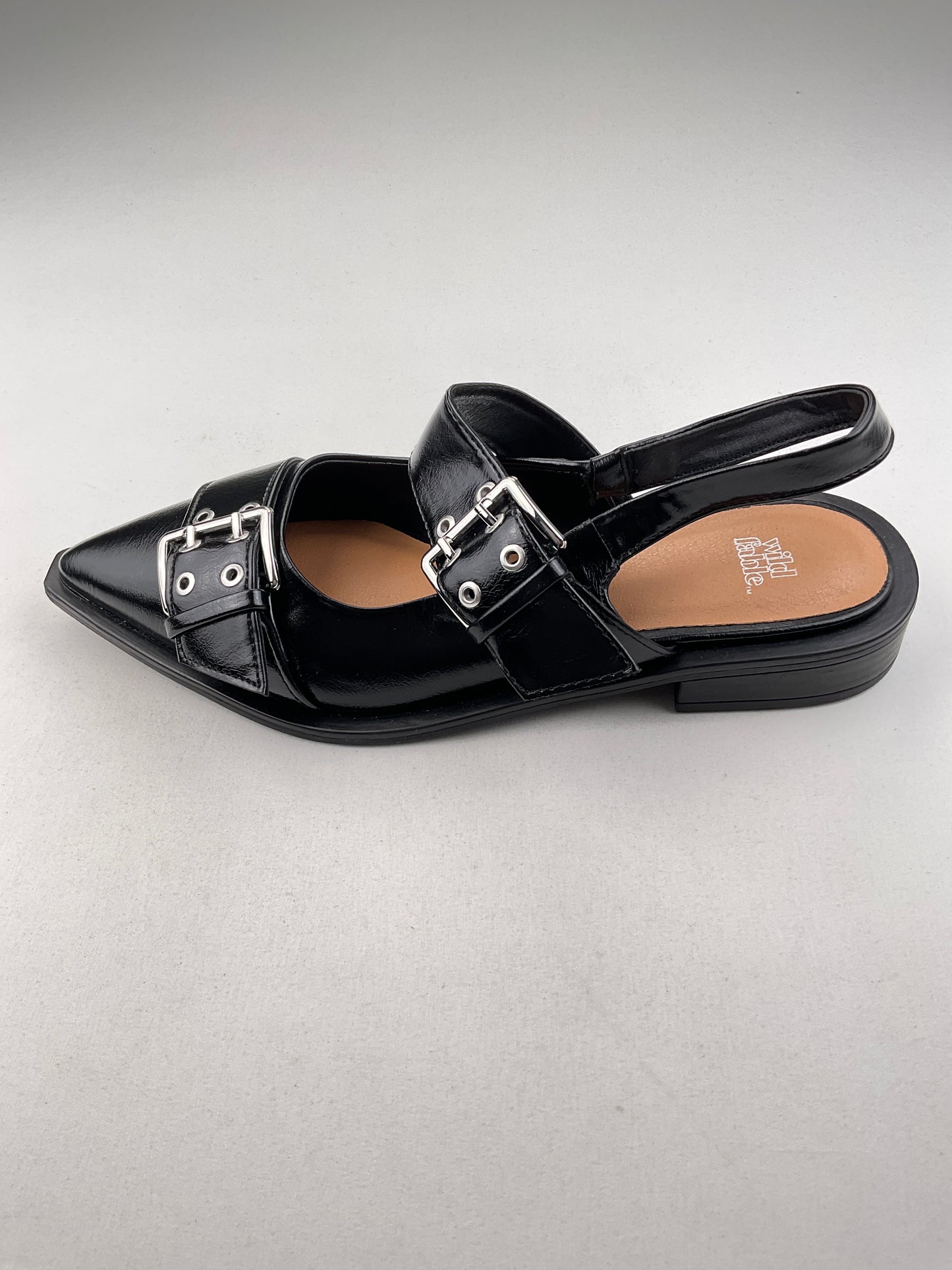 Zapatilla Negro Wild Fable