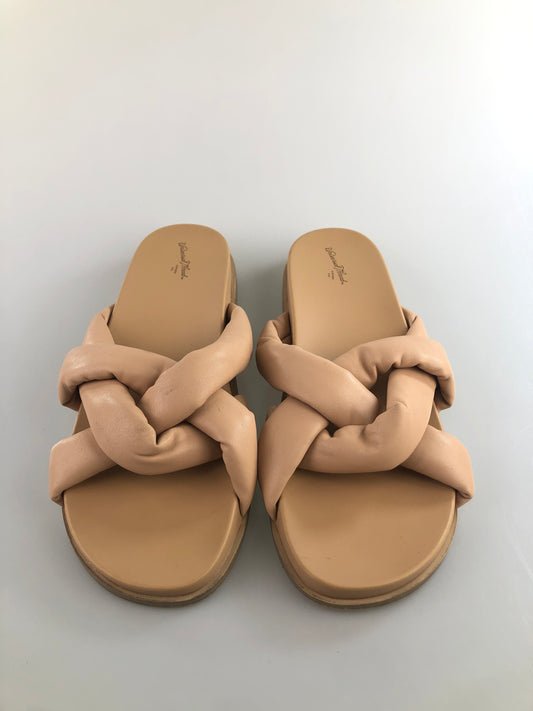 Sandalia Crema Universal Thread