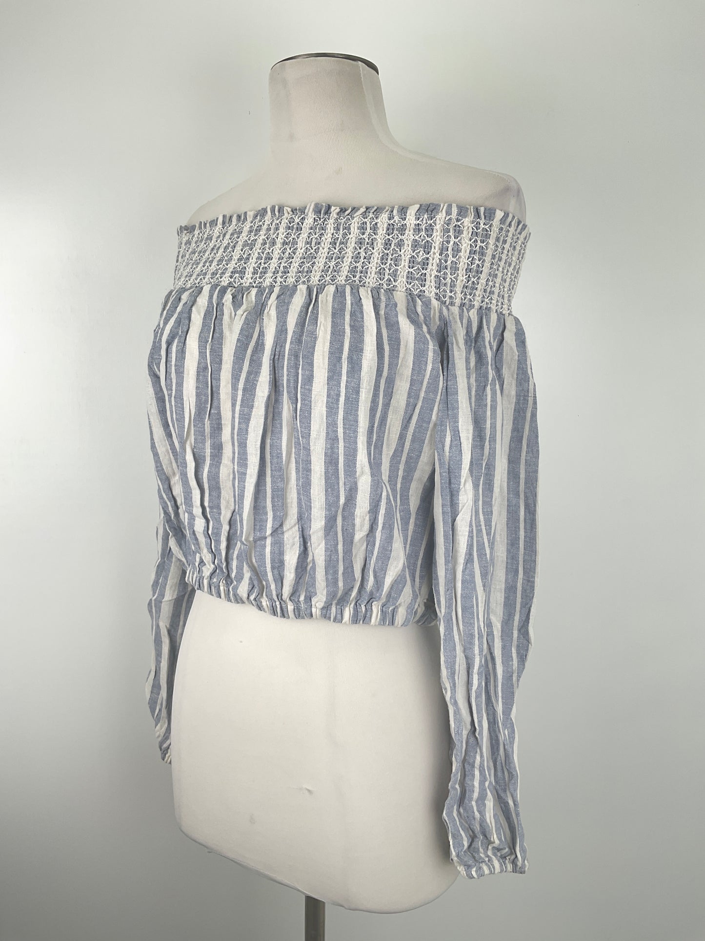 Blusa Gris de Rayas Guess