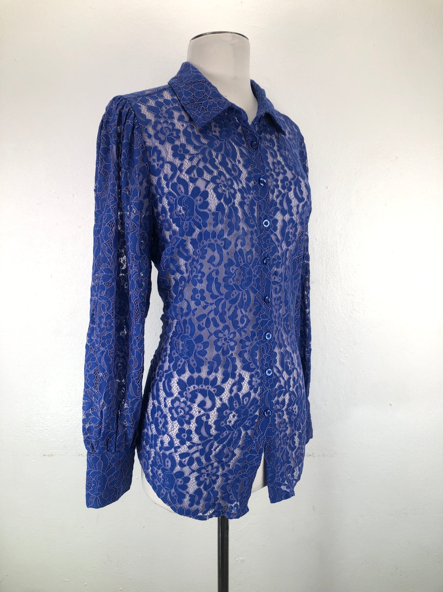 Camisa Azul Floral Torrid