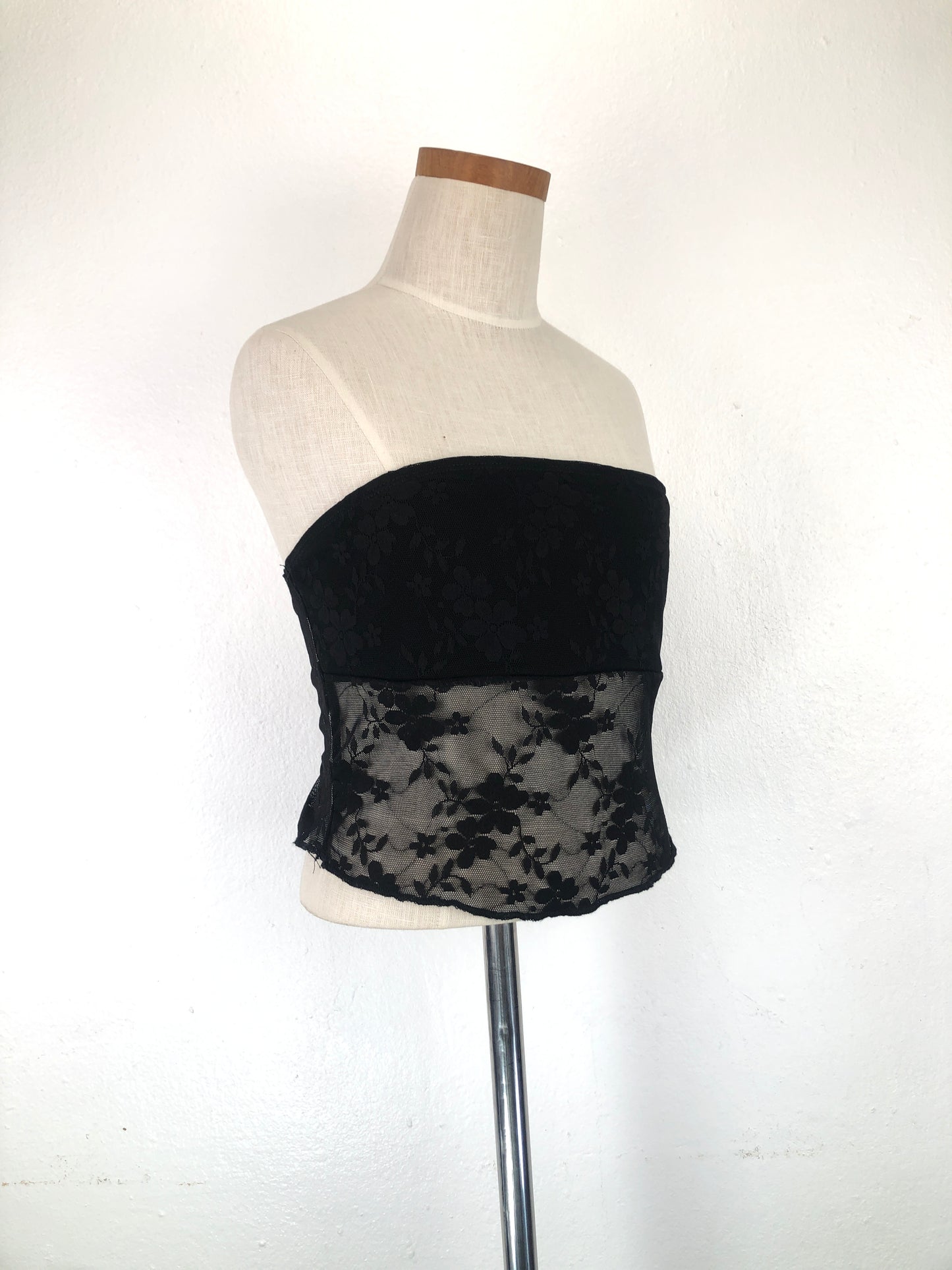 Top Negro de Flores Shein