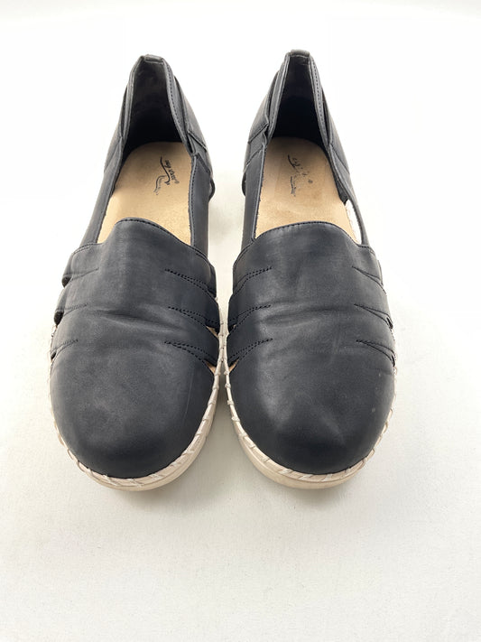 Zapatilla negro Easy strict..