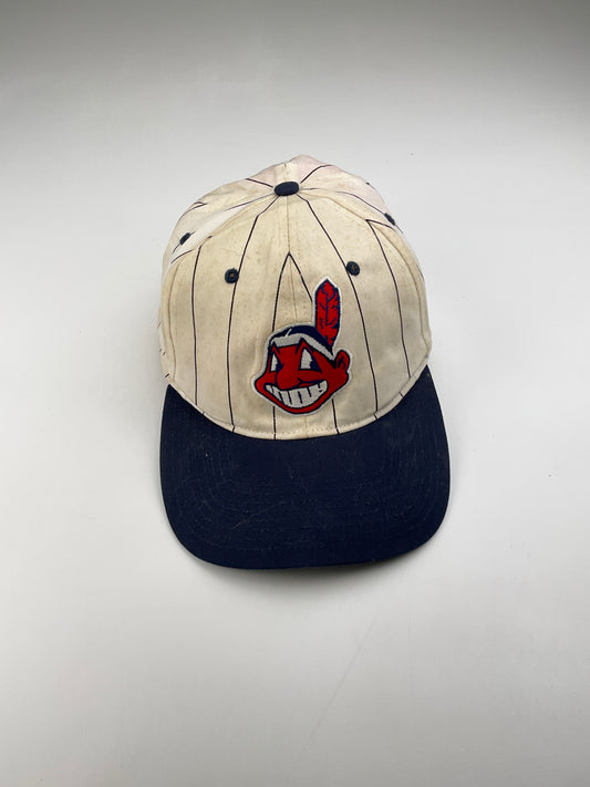 Gorra Crema Genuine Merchandise