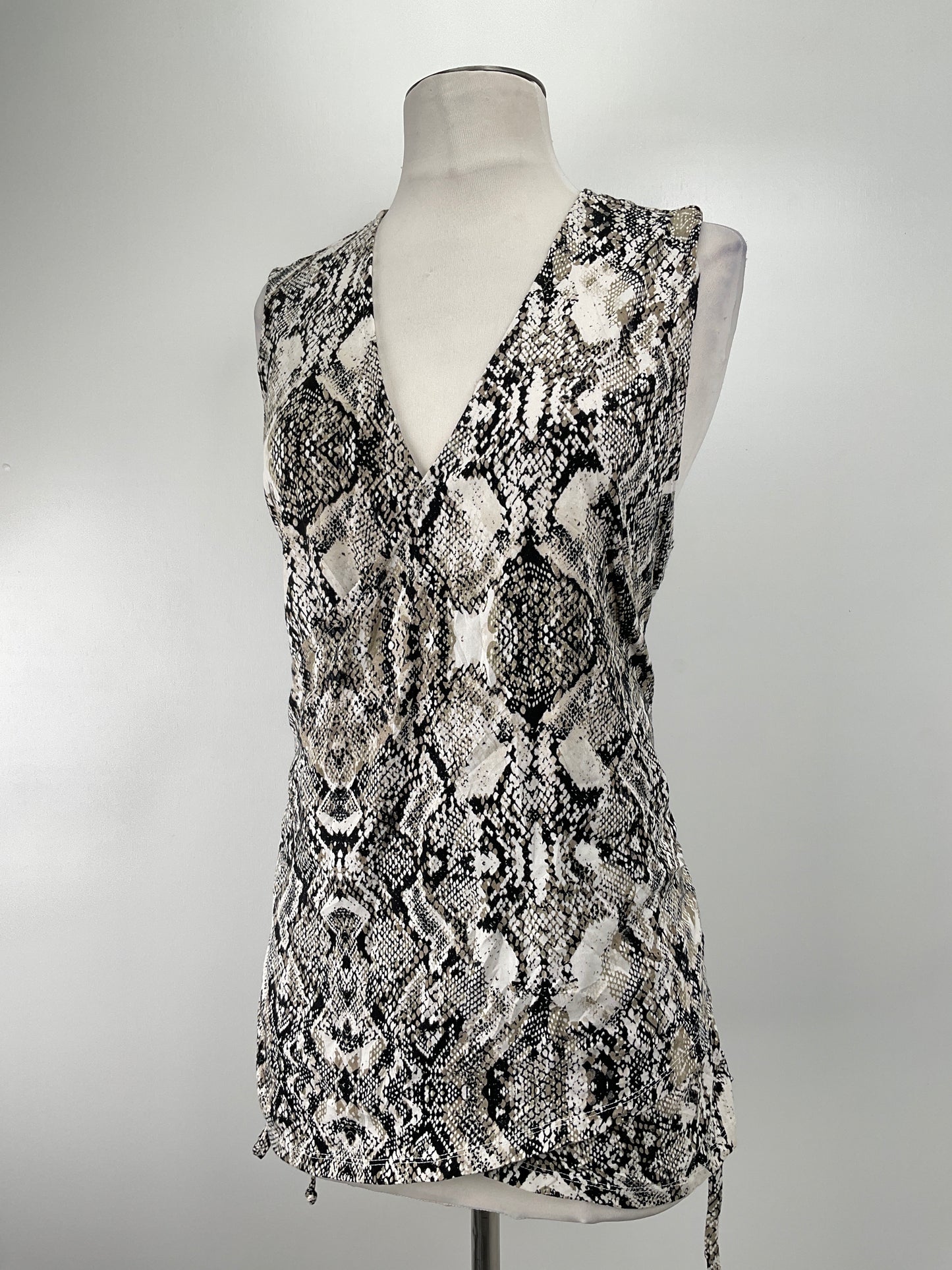 Blusa Animal Print International Concepts