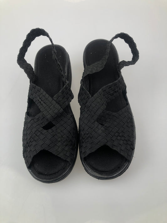 Zapatilla Negro Plataforma Variangis