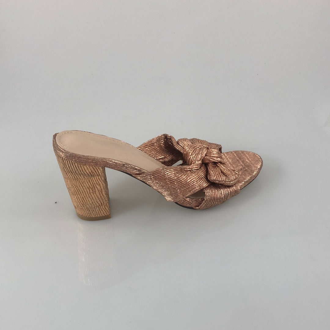 Zapatilla Dorado