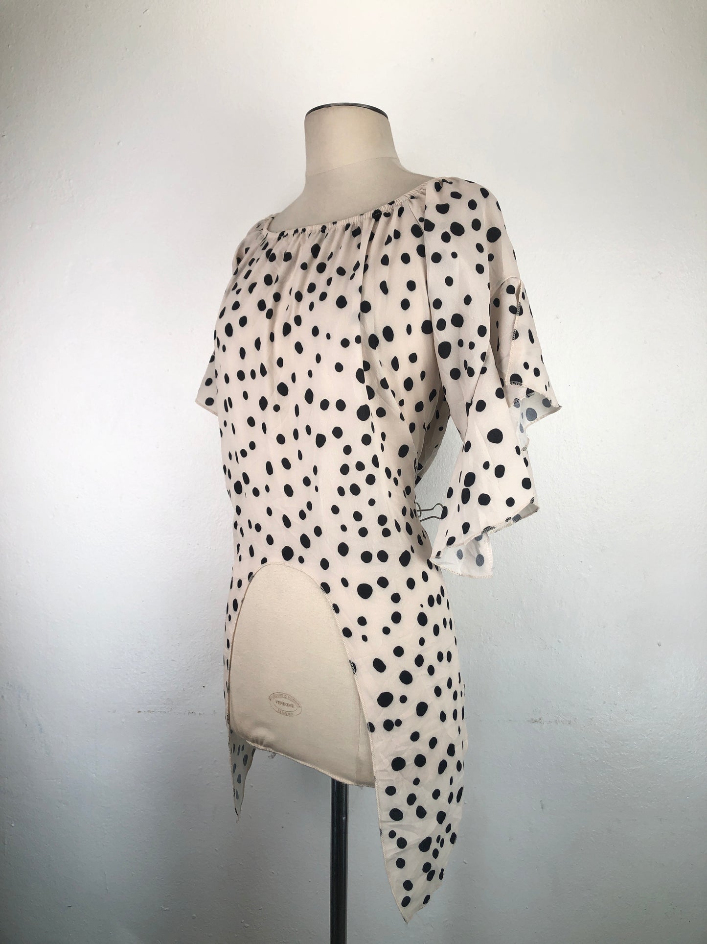 Blusa Crema De Lunares Variangis