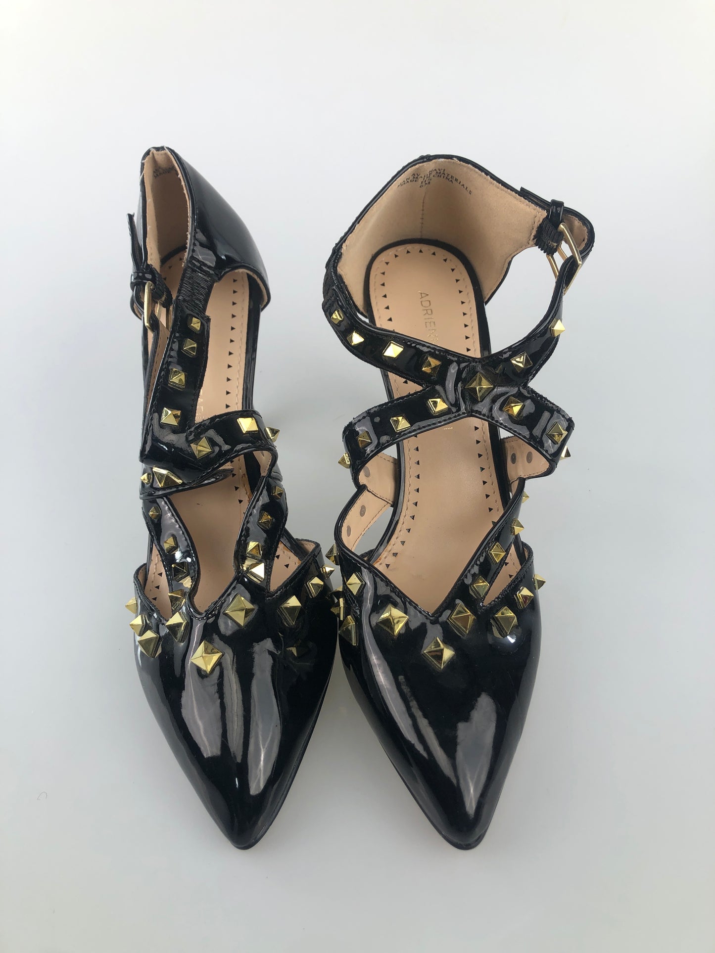 Zapatilla Negro de Tacon Adrienne Vittadini