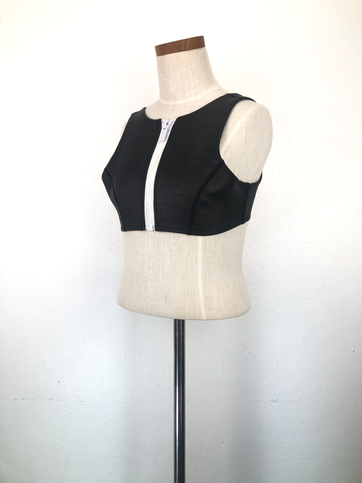 Blusita Negro Hoaka Swimwear