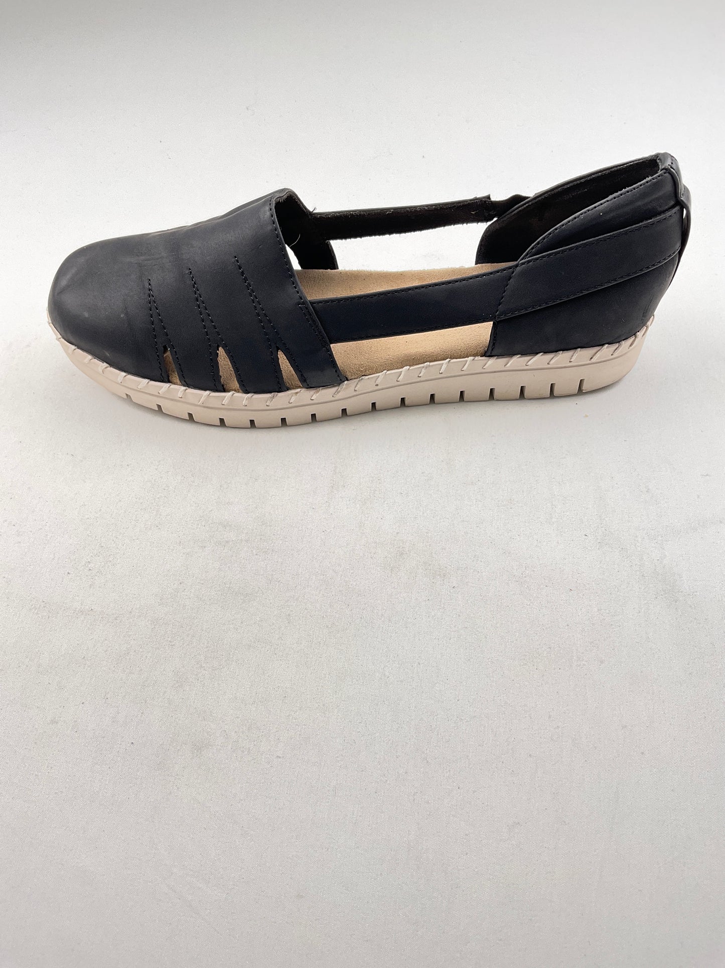 Zapatilla negro Easy strict..