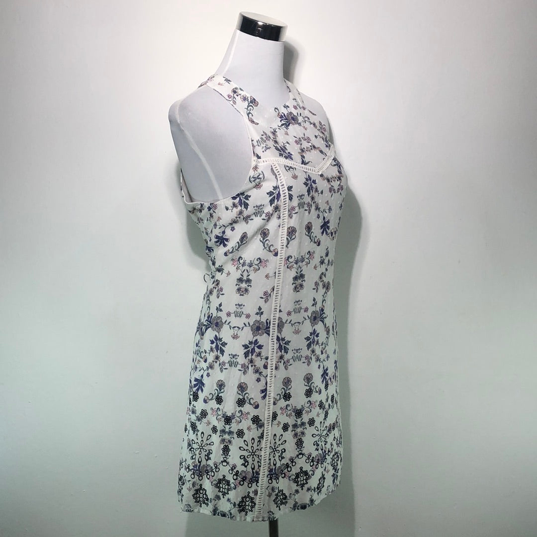 Vestido Blanco de Flores