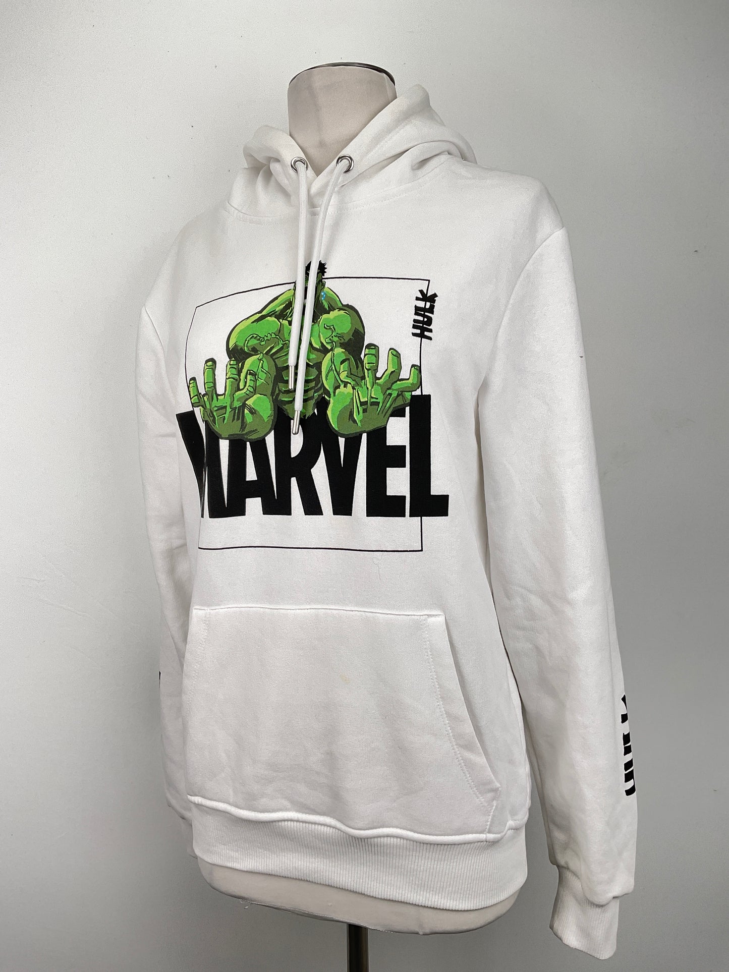 Abrigo Blanco Marvel