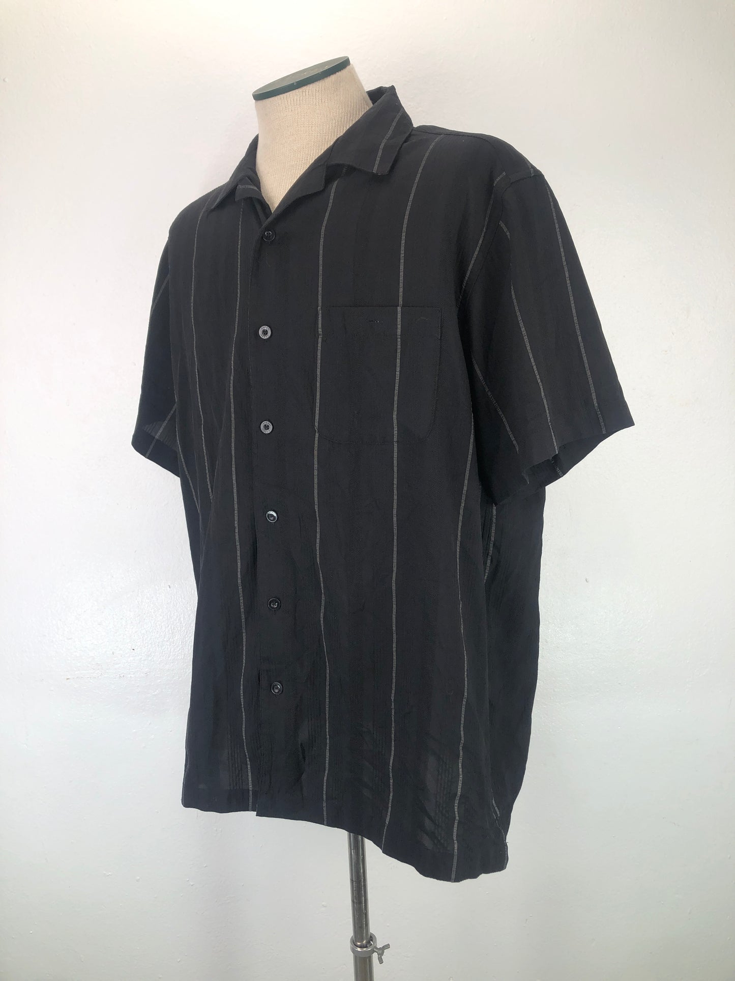 Camisa Negro de Rayas Haggar