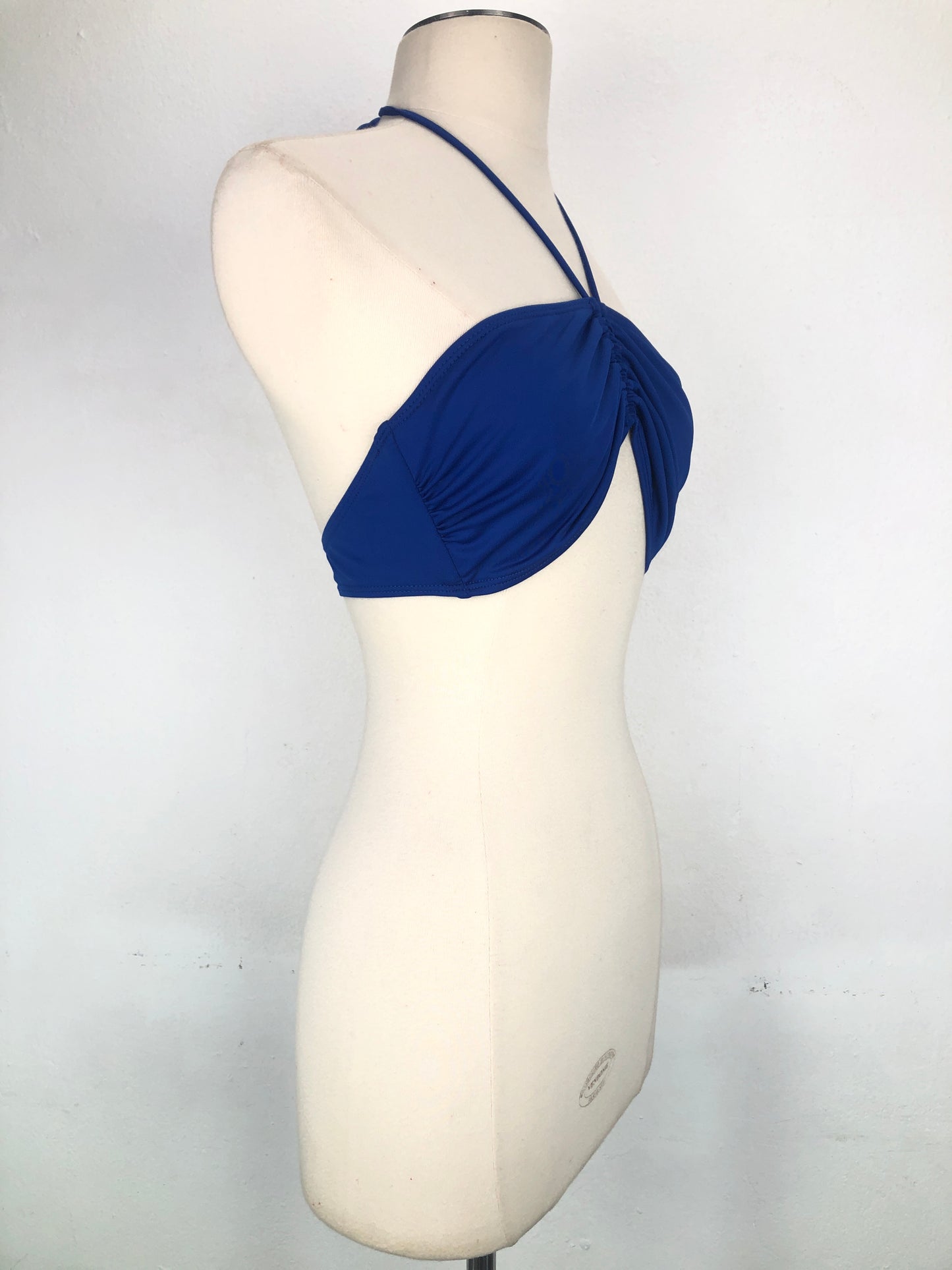 Top Azul Primark Cares