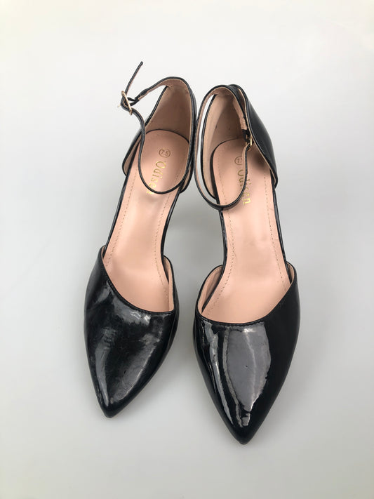 Zapatilla Negro de Tacon Odisen