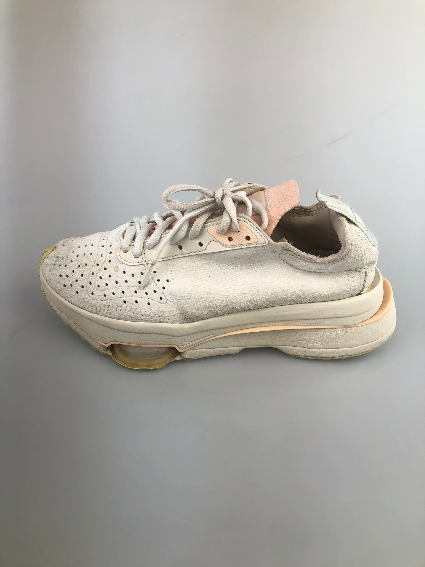 Tenis Crema Deportivo Nike