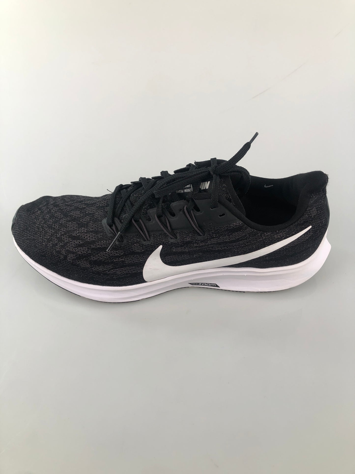 Tenis Negro Deportivo Nike Zoom