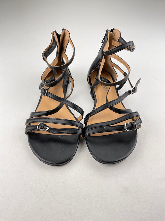 Zapatilla Negro Unr8ed