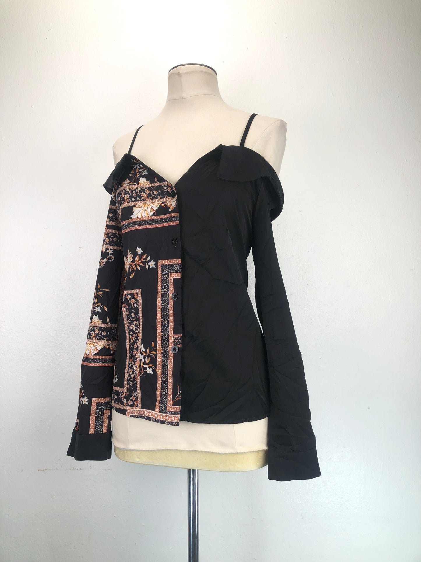 Blusa Negro Floral Shein