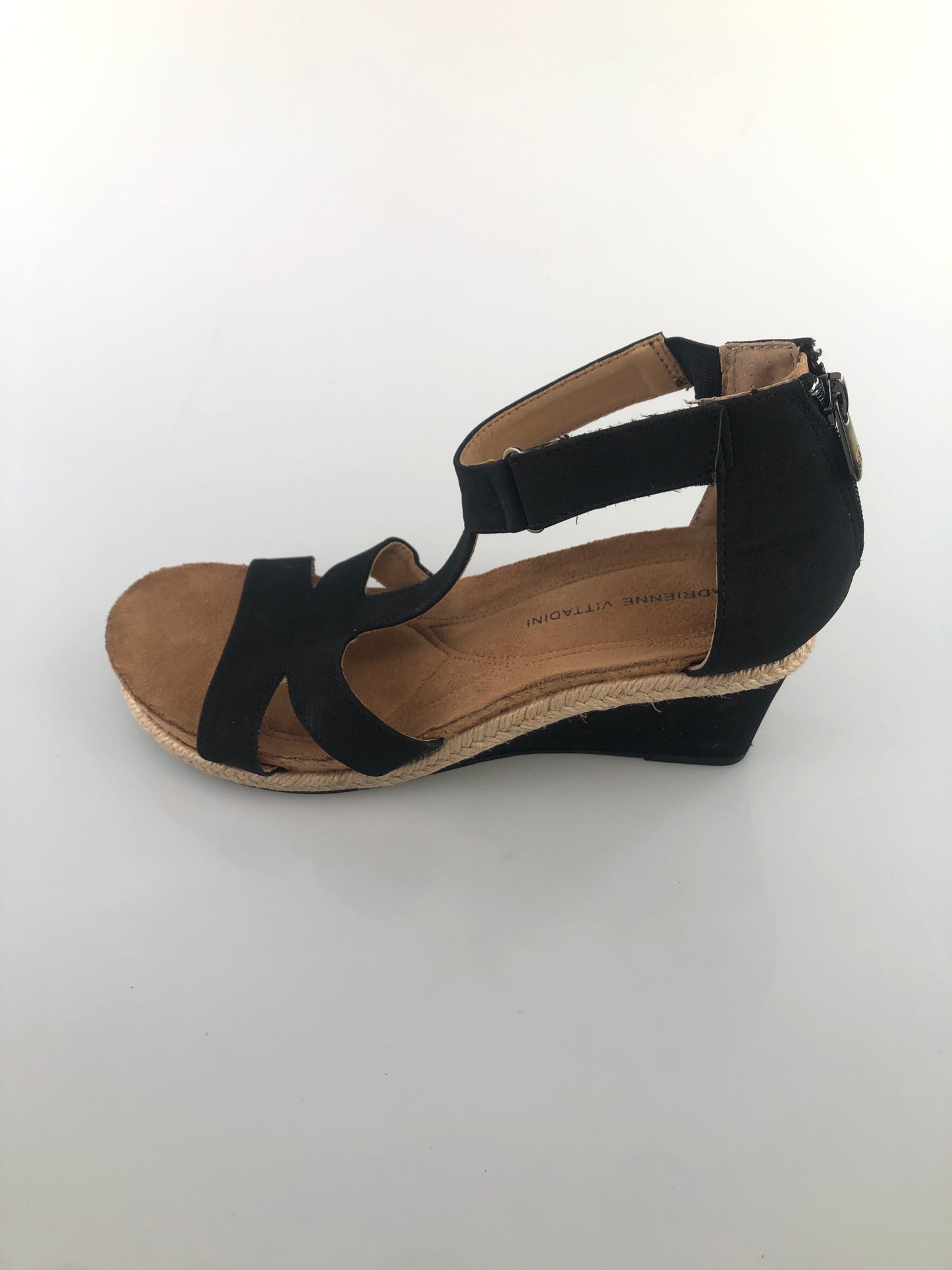 Zapatilla Negro de Plataforma Adrienne Vittadini