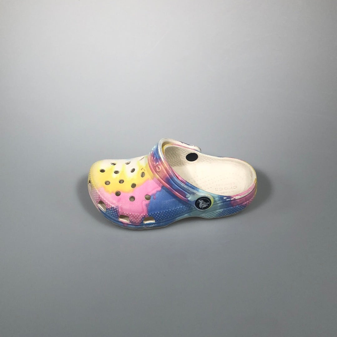 Sandalia Multicolor Crocs
