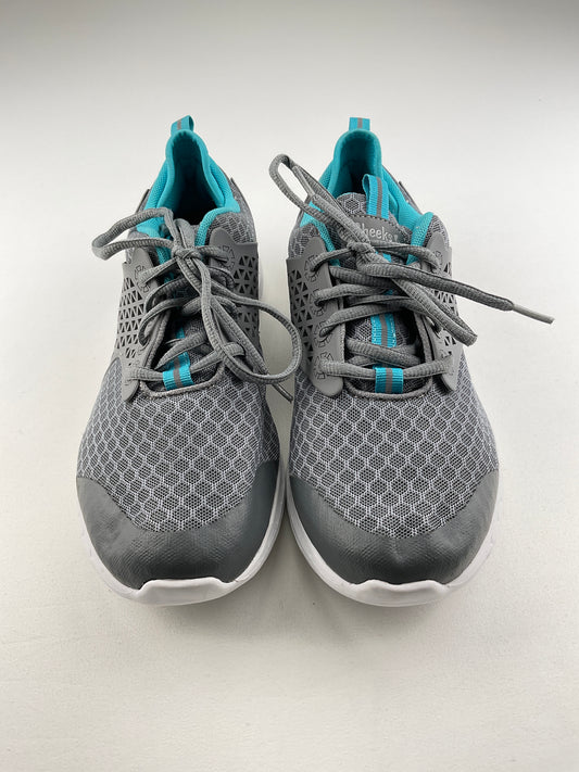 Tenis Gris Deportivo Cheeks fit body