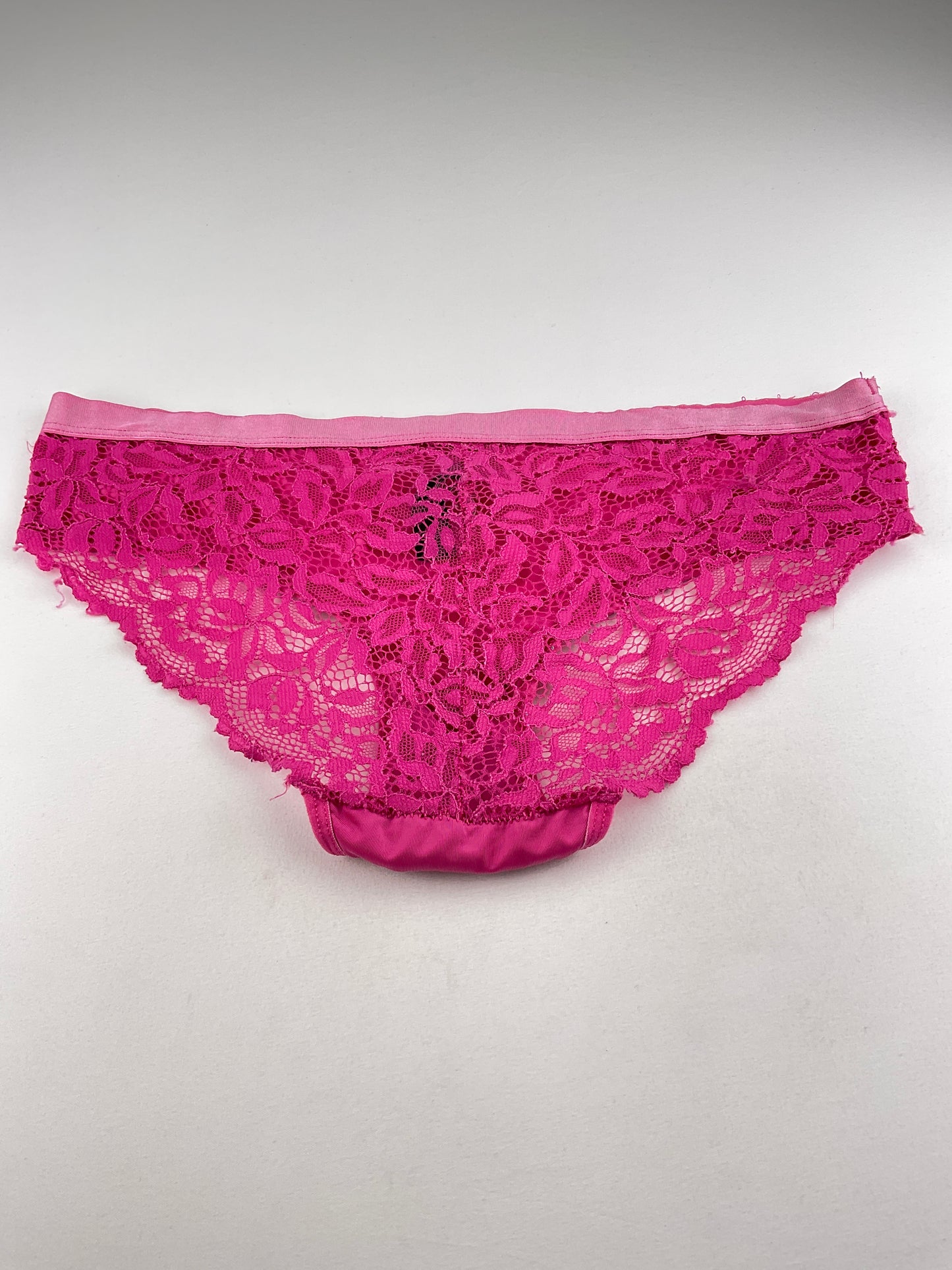 Panti Rosado Floral BCBGeneration