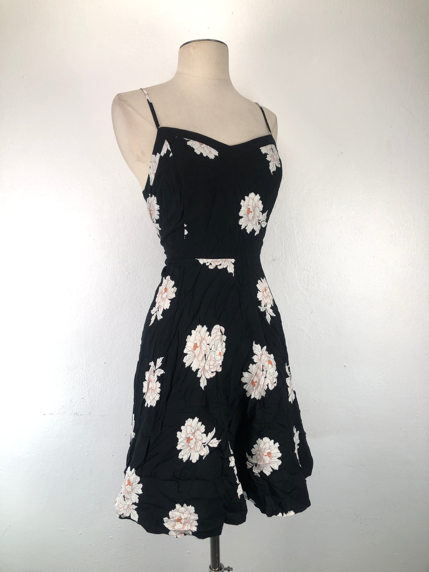 Vestido Negro de Floral Old Navy